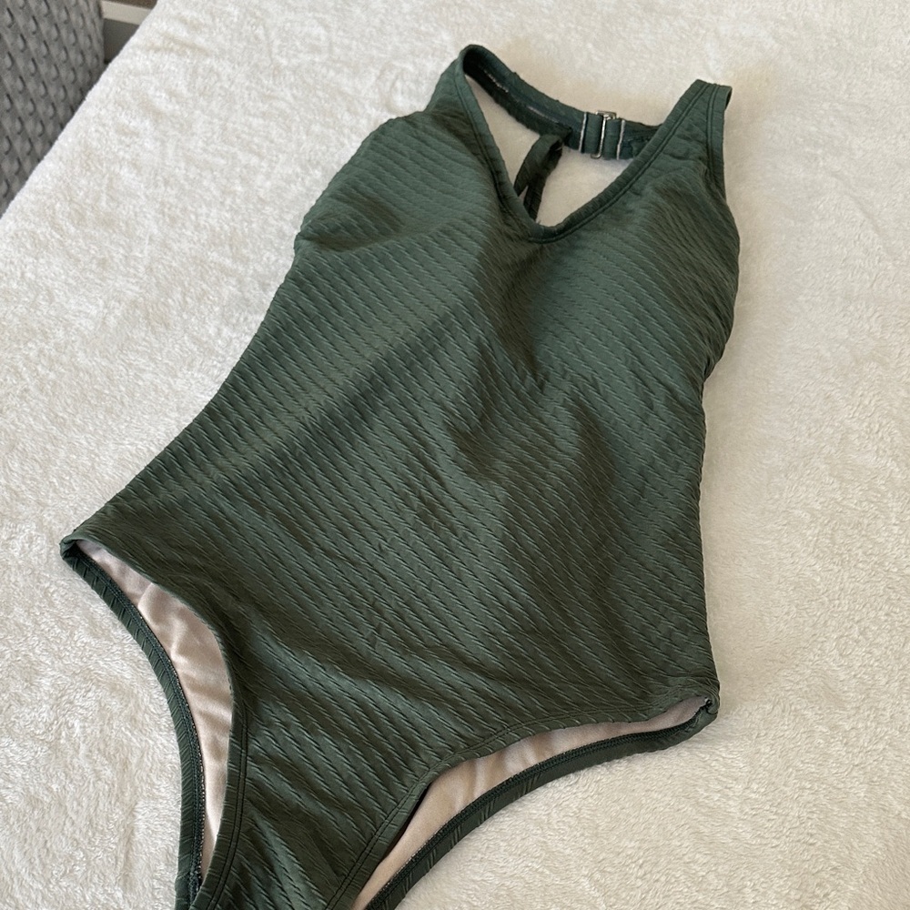 Kona Sol One Piece Swimsuit - Picture 2 of 6